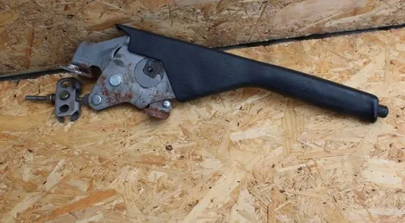 Suzuki Grand Vitara I Handbrake/parking brake lever assembly