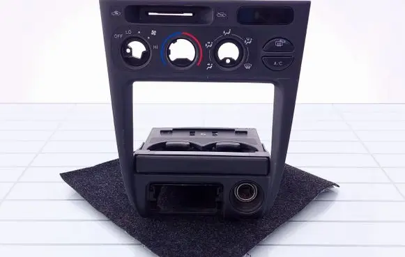 Toyota Corolla E110 Climate control unit 12040 5560412030