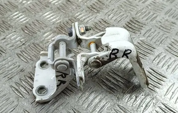 Subaru Outback (BT) Rear door hinge set 