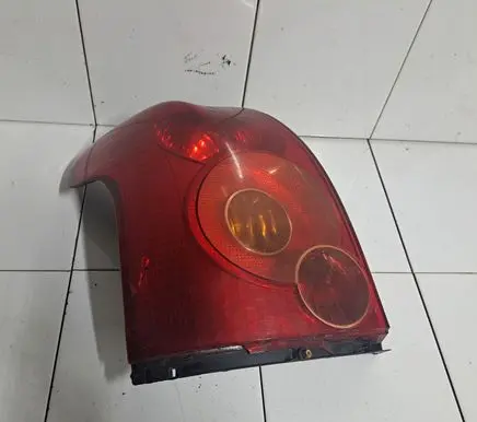 Toyota Avensis T250 Rear/tail lights