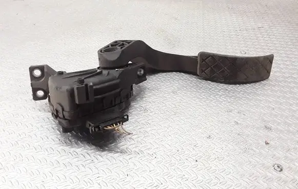Audi A4 S4 B7 8E 8H Accelerator throttle pedal 8E1721523C