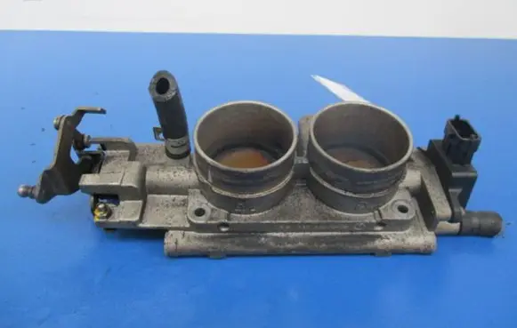 Opel Omega B1 Throttle body valve 90530438