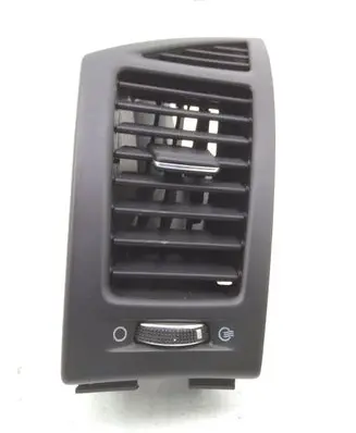 Hyundai i40 Dashboard side air vent grill/cover trim 3Z9748000