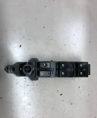 Hyundai Santa Fe Electric window control switch KA371490