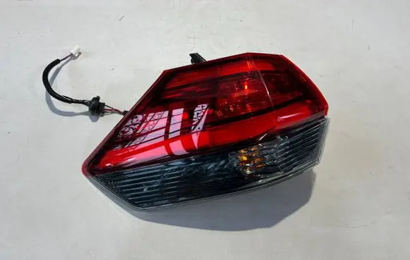 Nissan X-Trail T32 Rear/tail lights 265556FP0A