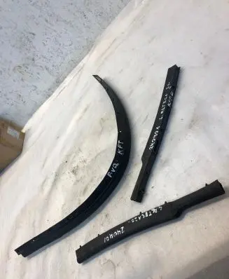 Seat Ateca Engine compartment rubber 575823709