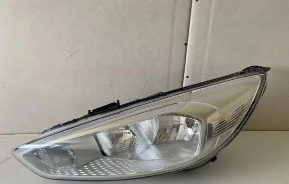 Ford Focus Headlight/headlamp F1EB13W030AB