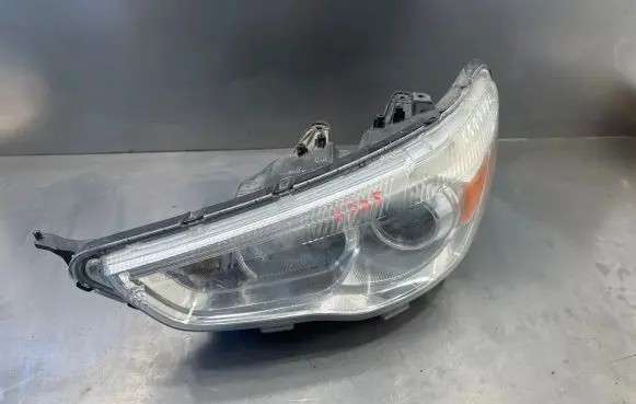 Mitsubishi ASX Headlight/headlamp