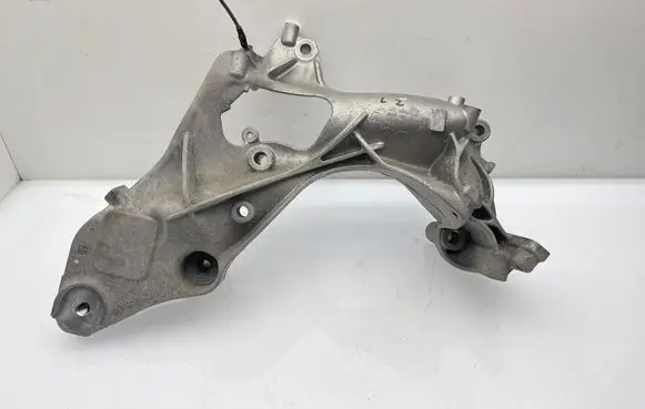 BMW iX Engine mounting bracket 22119485634 2211948563403 9485634