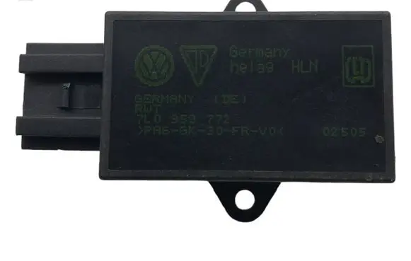 Volkswagen Touran I Seat heating relay 7L0959772