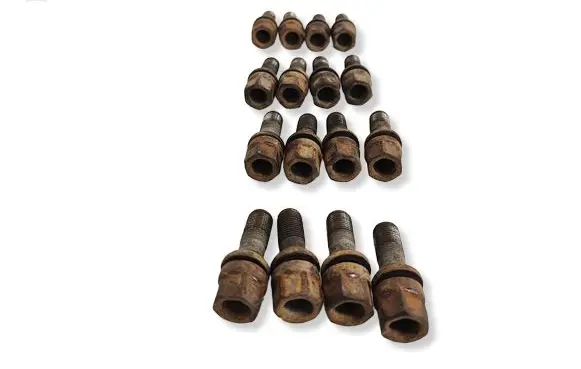 Toyota Proace Nuts/bolts 