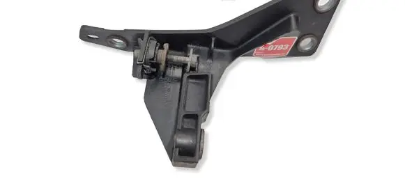 Audi A4 S4 B7 8E 8H Front bumper mounting bracket 8E0805364