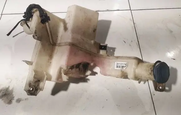 Volkswagen PASSAT B6 Windshield washer fluid reservoir/tank 3C0955453