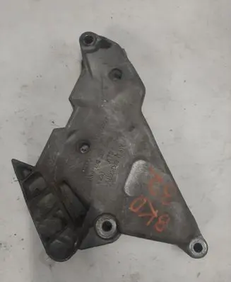 Audi A3 S3 8P Engine mount bracket 03G199207E