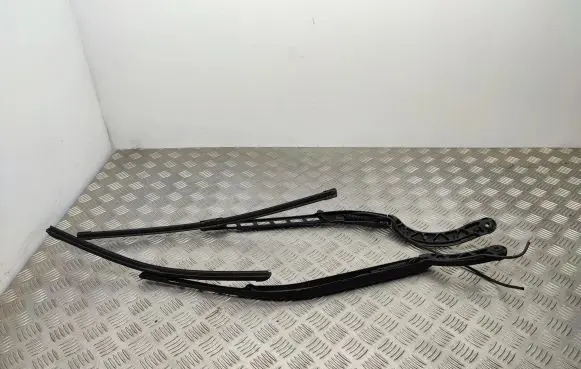 Jaguar XF X250 Front wiper blade arm