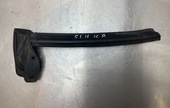 Mercedes-Benz SLK R170 Rubber seal front coupe door window 51545