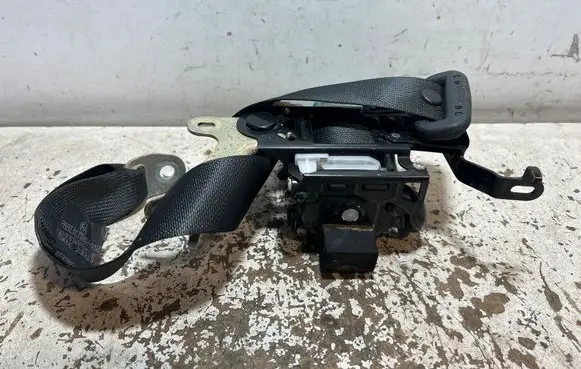 Toyota C-HR I Rear seatbelt 73360F4012 230523