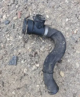 Audi A4 S4 B6 8E 8H Engine coolant pipe/hose