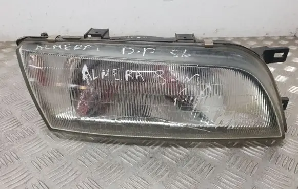Nissan Almera Headlight/headlamp E134739