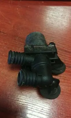 BMW 3 E46 Coolant heater control valve 8369805
