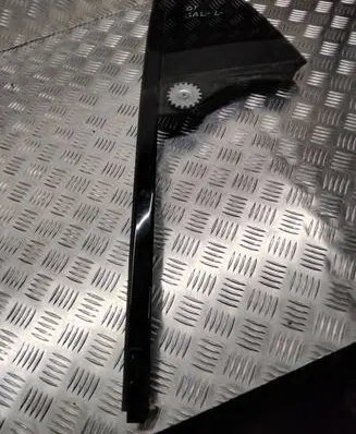 BMW 5 GT F07 Rear side window 