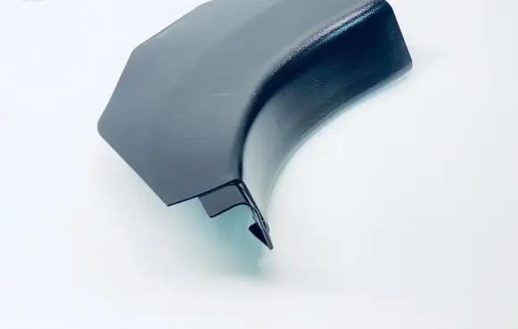 Foot area side trim