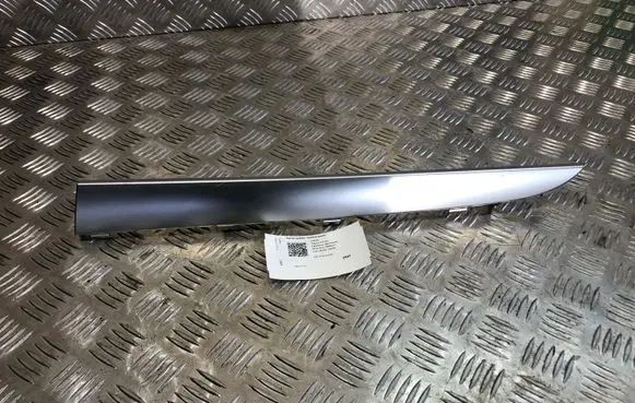 Subaru Legacy Panel trim