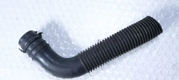 Audi A3 S3 8L Air intake hose/pipe 1J0131128