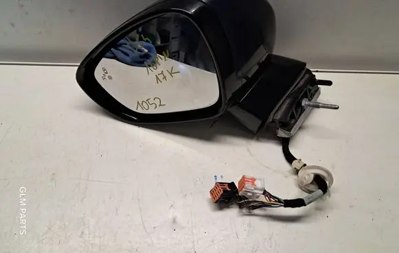 Front door electric wing mirror