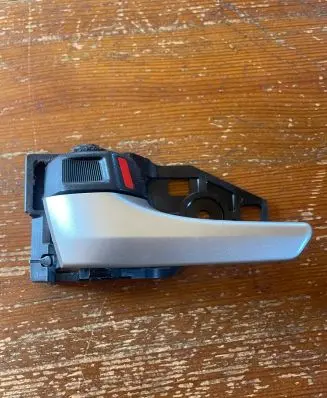 Toyota Prius+ (ZVW40) Front door interior handle