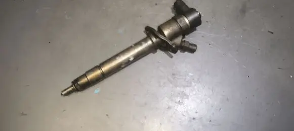 Volvo XC70 Fuel injector 30750283 0445110 0445110251