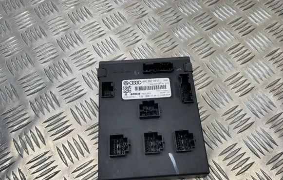 Volkswagen Touareg II Other control units/modules 4H0907063L 4H0907063D F005V01143