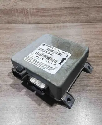 Chrysler Grand Voyager II Airbag control unit/module 04686256 0285001093