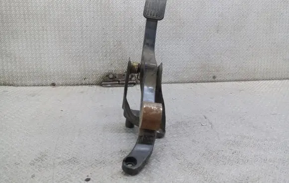Toyota Yaris Accelerator throttle pedal