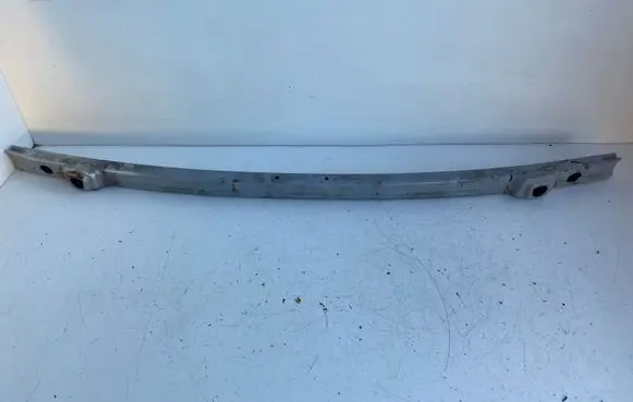 Toyota Avensis T220 Front bumper cross member