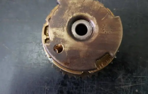 BMW 3 E90 E91 Camshaft pulley/ VANOS 7540346