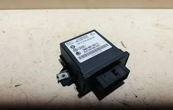 Skoda Octavia Mk2 (1Z) Light module LCM 5M0907357C 5WK49676C