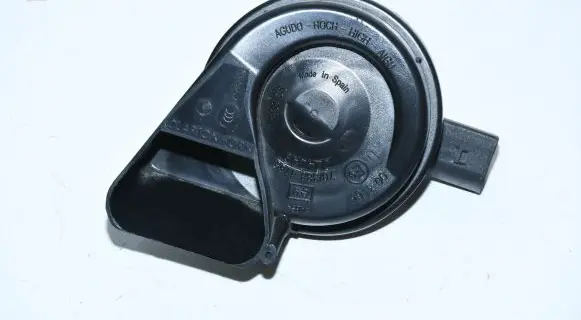 Audi A4 S4 B8 8K Horn signal 8T0951223