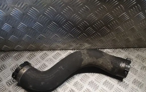 Mercedes-Benz C W204 Intercooler hose/pipe 2045282182 A2045282182