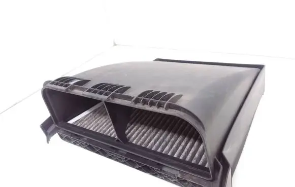 Mercedes-Benz CLS C219 Cabin air micro filter cap 2118300103