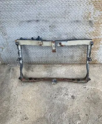 Toyota Avensis T270 Radiator support slam panel 46264