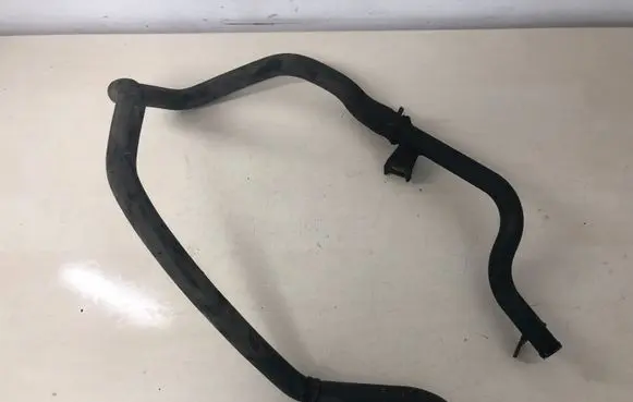 Peugeot 308 Engine coolant pipe/hose