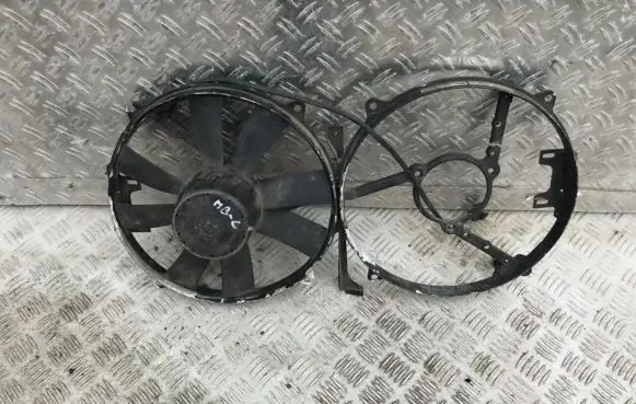 Mercedes-Benz C W202 Radiator cooling fan shroud 0015001293