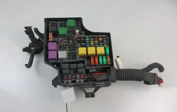 Opel Tigra B Fuse box set