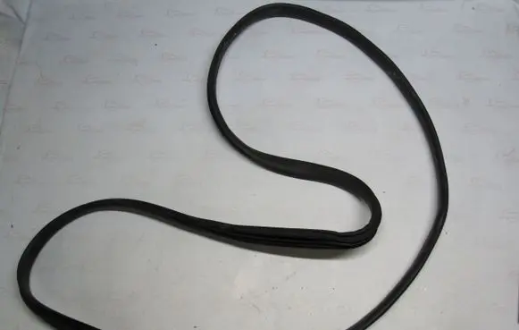 Dacia Sandero Trunk rubber seal (body) 