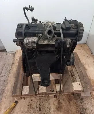 Volkswagen PASSAT B5 Engine 028103021BL