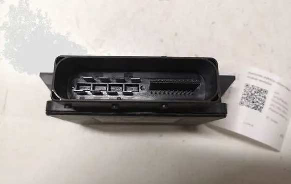 Audi A4 S4 B8 8K Hand brake control module 8K0907801H 32620205 A2C53369554