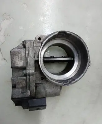 Audi A4 S4 B7 8E 8H Throttle valve A2C53100873
