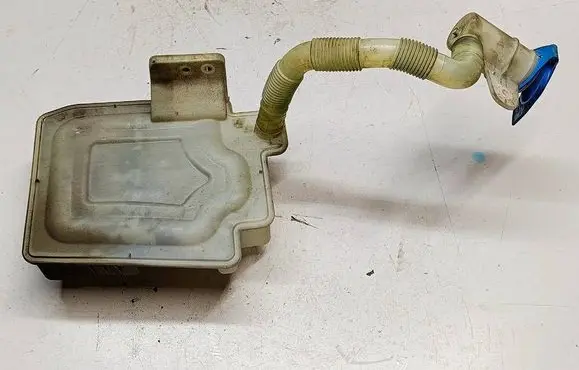Volkswagen Scirocco Windshield washer fluid reservoir/tank 1K0955453QT2 1K0955453Q 1K0955453S