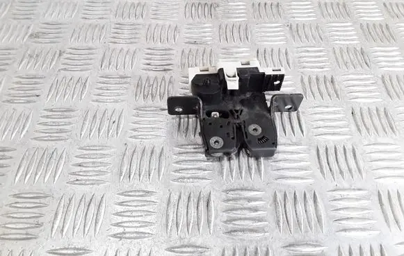 Renault Megane II Tailgate/trunk/boot lock/catch/latch 8200076240C